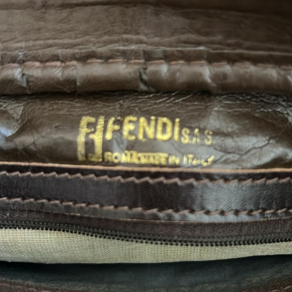 Vintage Fendi camera bag - Picture 5 of 7